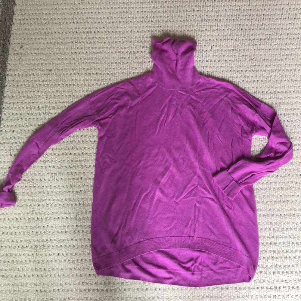 Gap turtle neck sweater